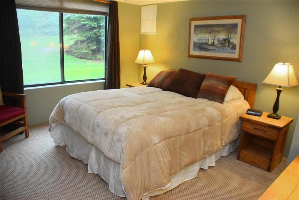 Seven Springs Stoneridge 3 Bedroom Standard Condo, Walking Distance To Slopes! Apartment *